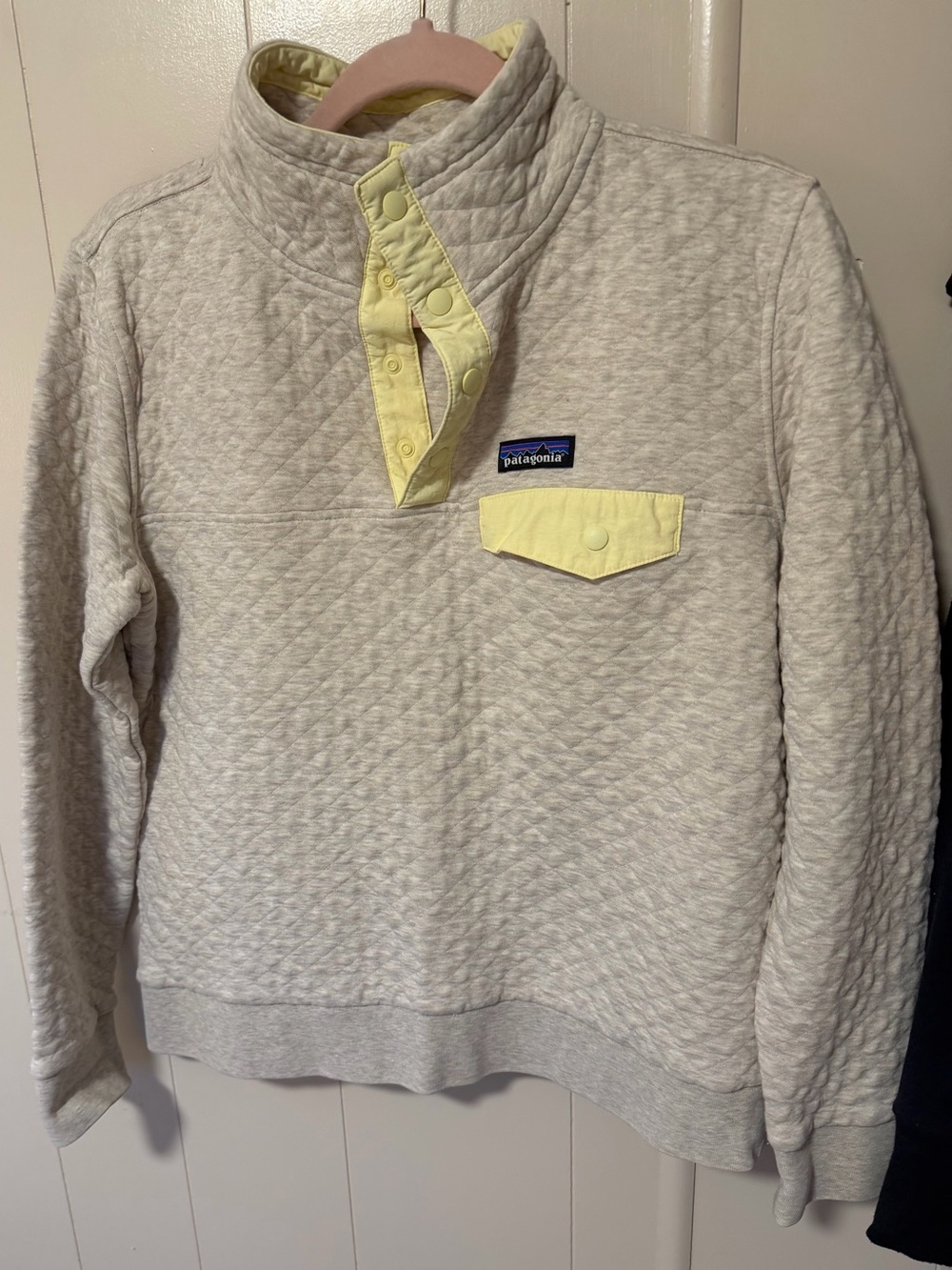Patagonia Women's Quilted Pullover Sweater - Light Gray with Yellow Accents